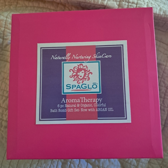 Mixed Large & XL Chocolate, Fruit, Floral Luscious Limited Edition Bath Bombs - Picture 3 of 16